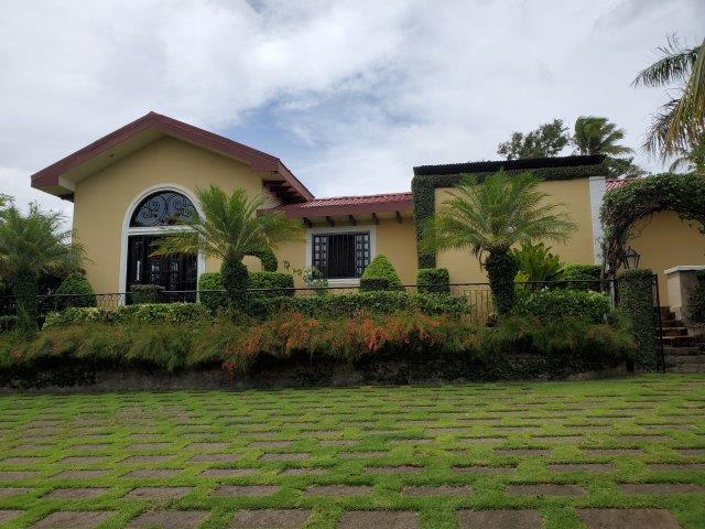 Real-Estate-Nicaragua-Managua-Casa-venta-Pool (281)