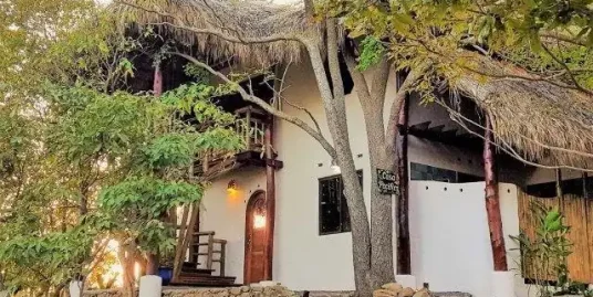 Off-grid true eco-property overlooking the Pacific Ocean