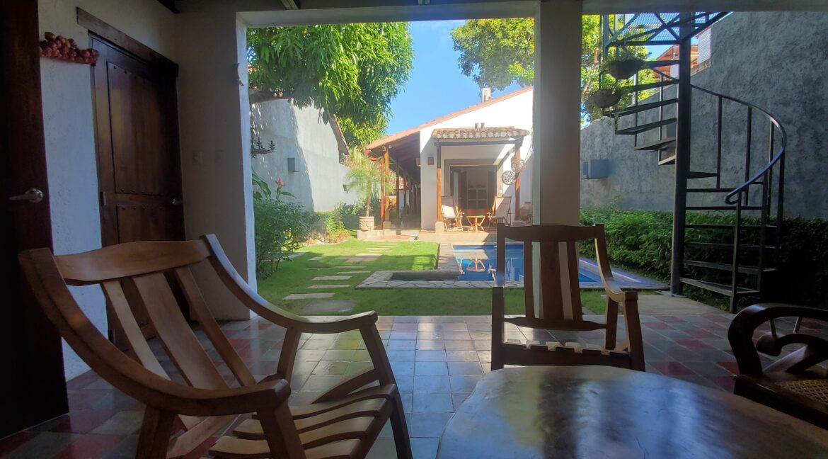 Granada + Nicaragua + Colonial Home + Pool + Vacation Home (12)