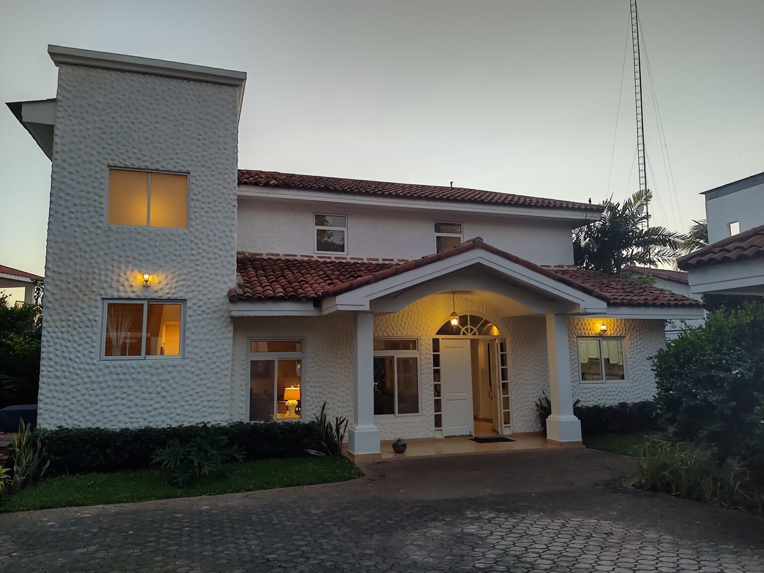 Luxury Home Near Pochomil Beach