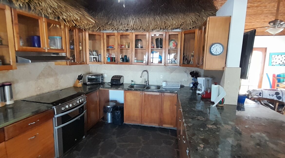 ocean-view-property-for-sale-pochomil-beach (40)