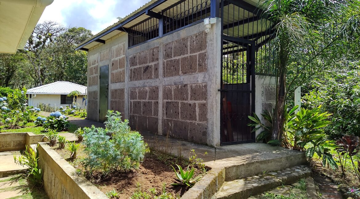 farm-home-for-sale-matagalpa-nicaragua (24)
