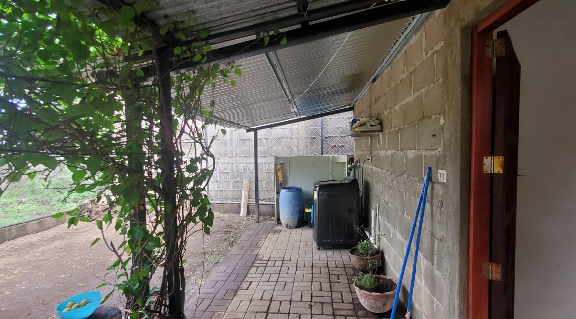 budget-friendly-home-in-leon (49)