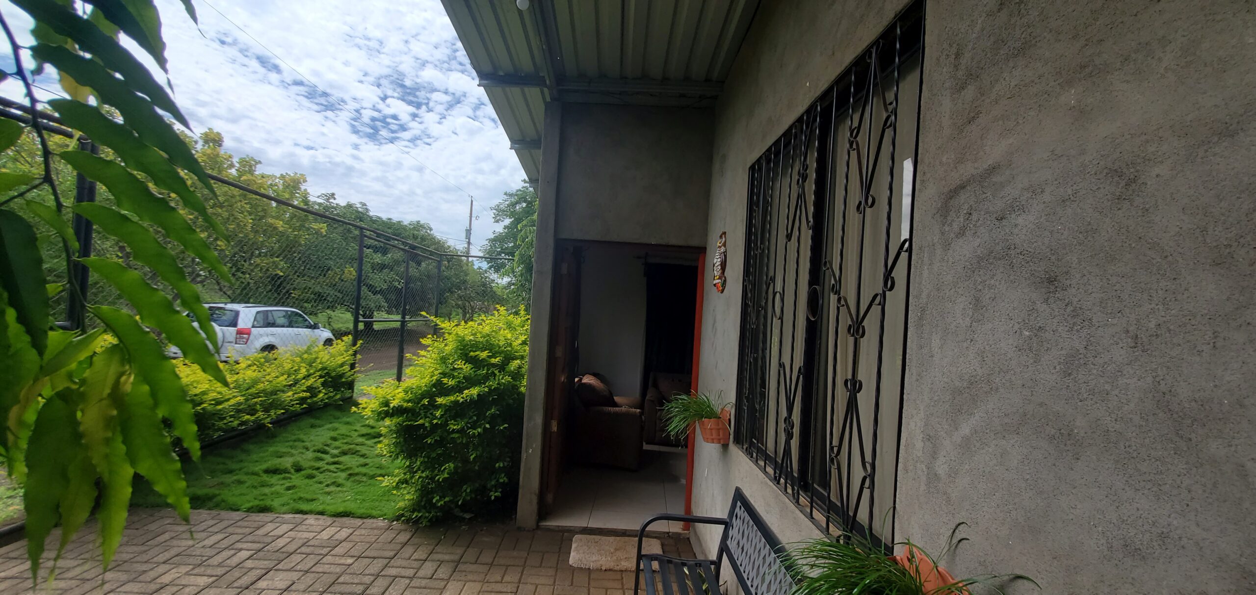 Budget Friendly Home in Leon