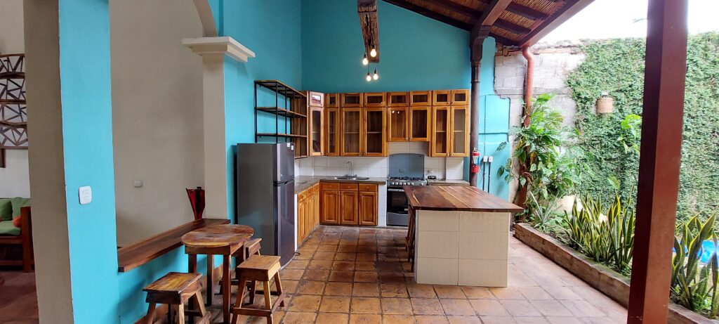 Budget Friendly Colonial home in Granada