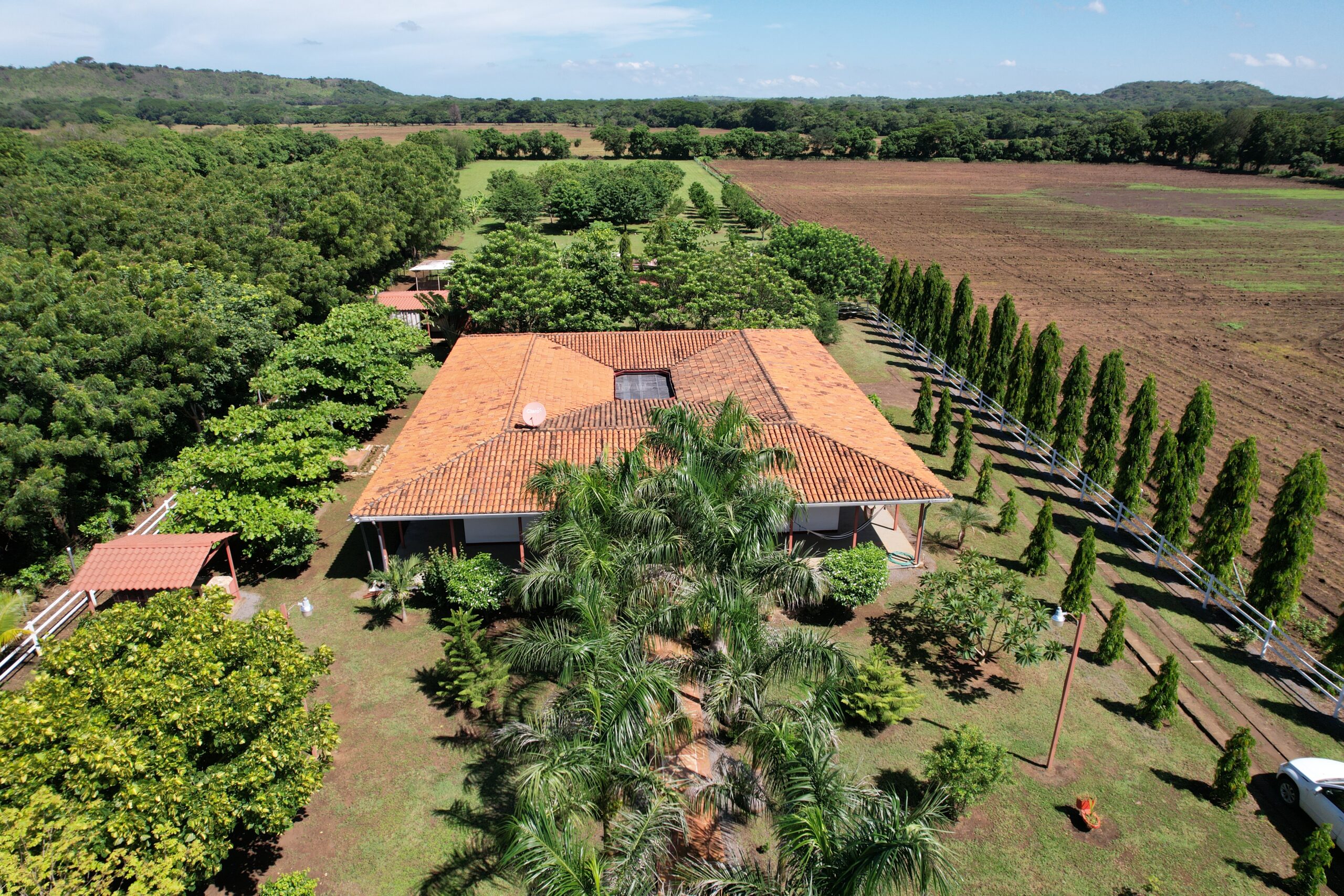Turnkey Home on 3.45 Acres in Leon