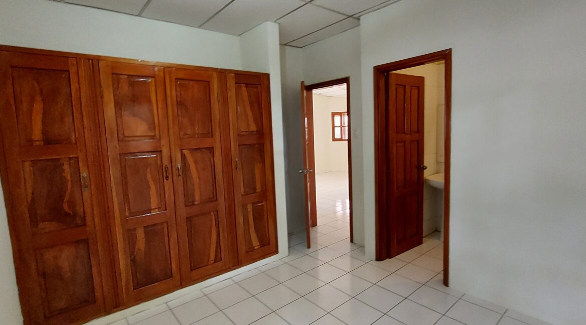 residential_home_no_hoa_fees_in_managua (37)