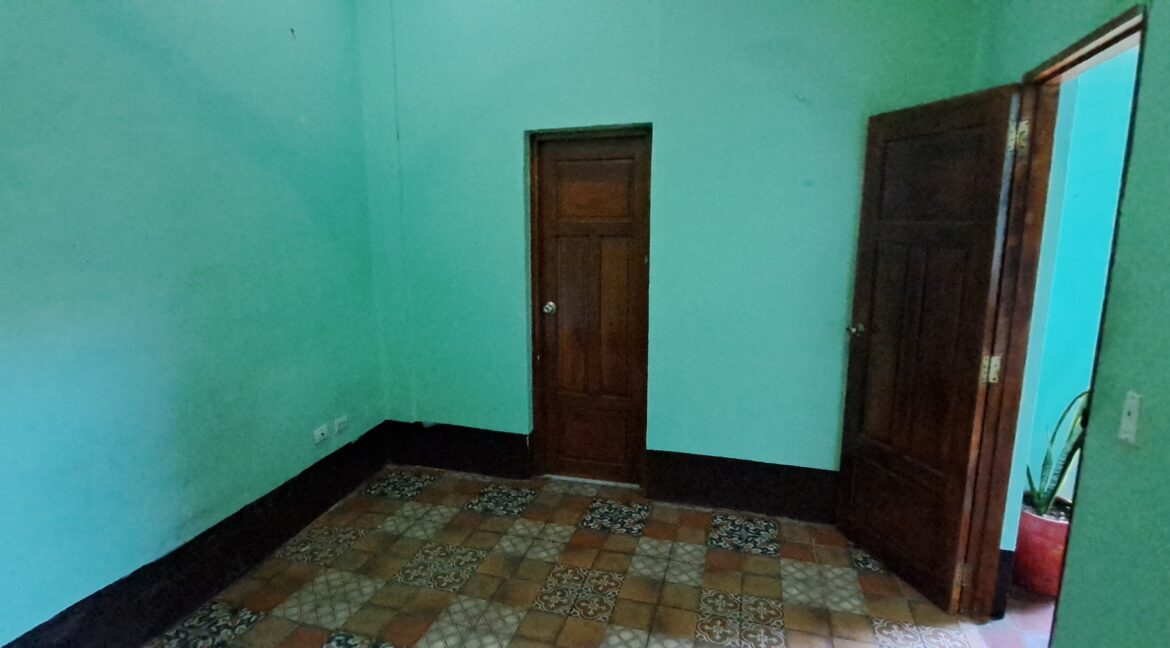 corner-colonial-home-for-sale-granada-nicaragua (27)