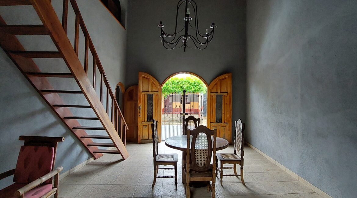 colonial-home-for-sale-leon-nicaragua-53