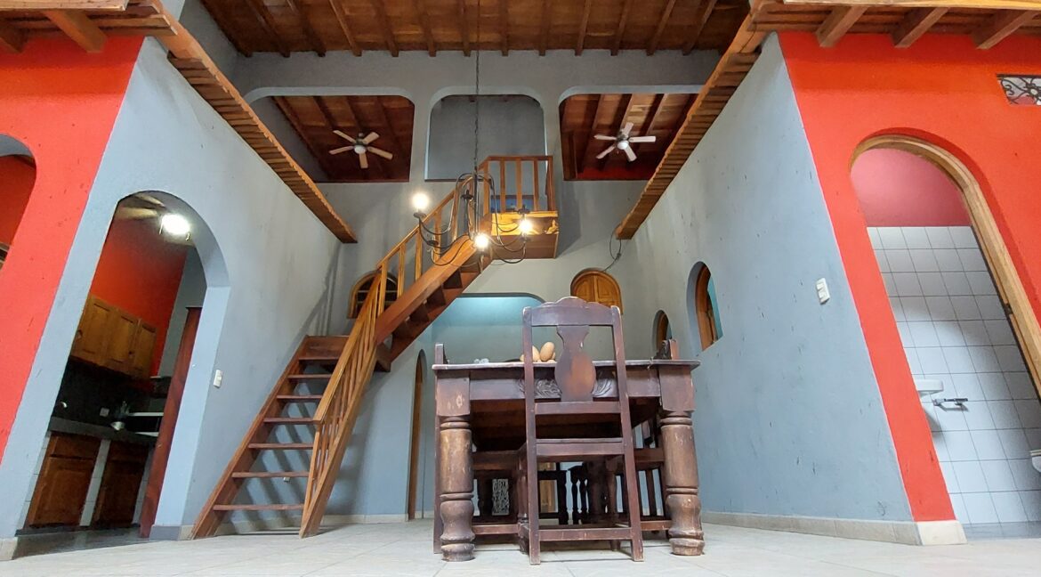 colonial-home-for-sale-leon-nicaragua (96)