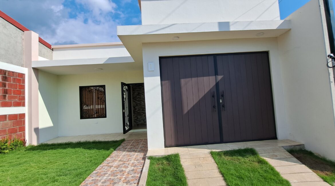 brand-new-home-for-sale-leon-nicaragua-26