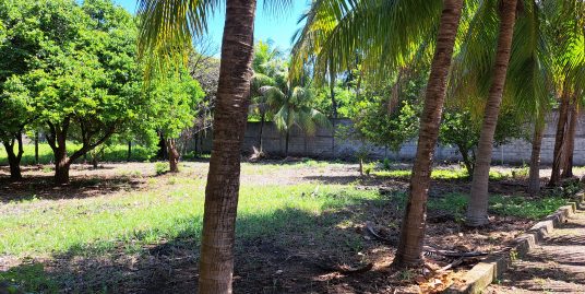 BUILDING LOT IN PRIVATE, QUIET GATED COMMUNITY