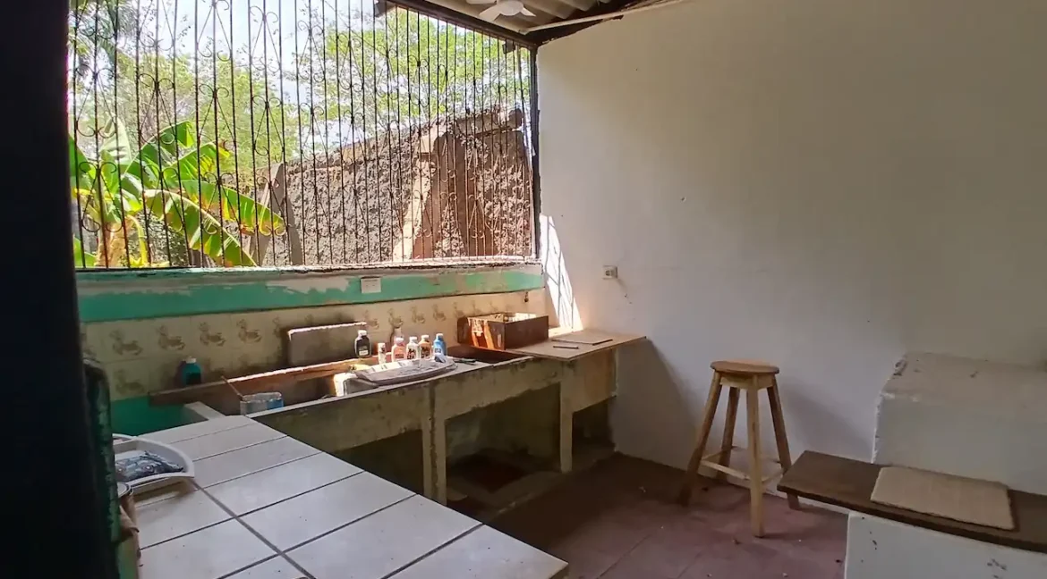 AMAZING 3 STORY OCEANVIEW HOME IN PONELOYA (16)