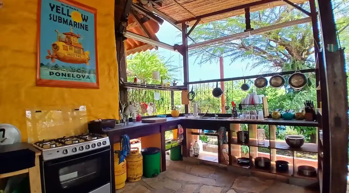 AMAZING 3 STORY OCEANVIEW HOME IN PONELOYA (18)