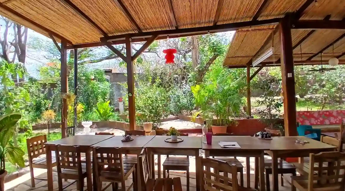 AMAZING 3 STORY OCEANVIEW HOME IN PONELOYA (21)