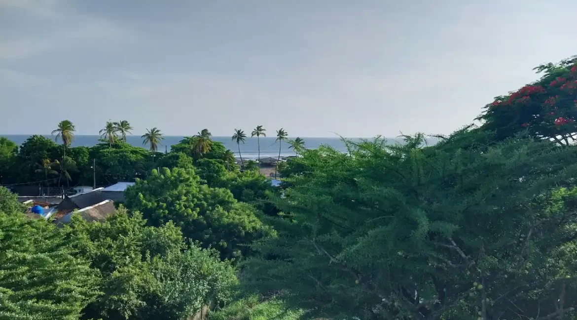 AMAZING 3 STORY OCEANVIEW HOME IN PONELOYA (28)