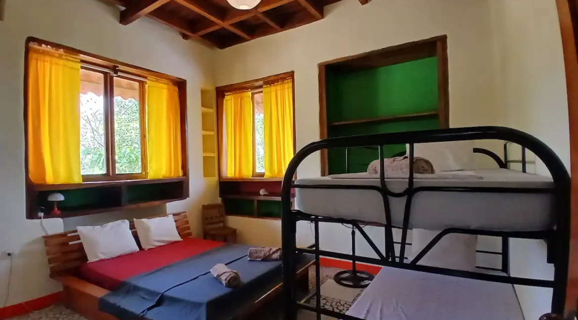 AMAZING 3 STORY OCEANVIEW HOME IN PONELOYA (4)