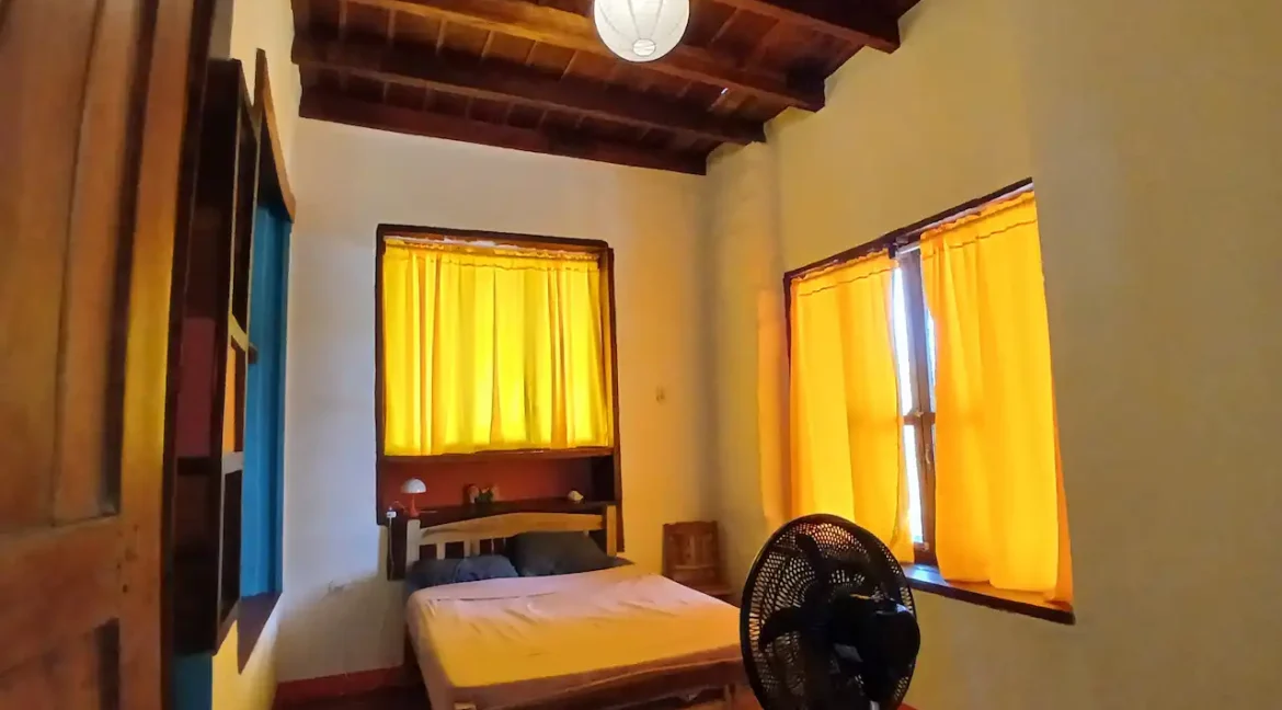AMAZING 3 STORY OCEANVIEW HOME IN PONELOYA (5)
