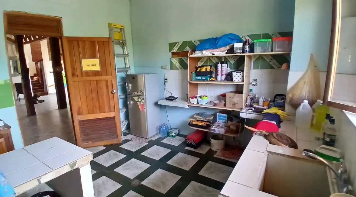 AMAZING 3 STORY OCEANVIEW HOME IN PONELOYA (55)