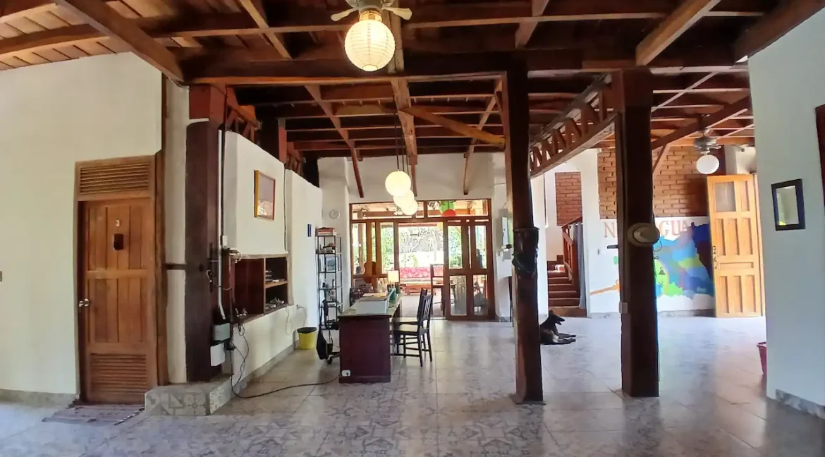 AMAZING 3 STORY OCEANVIEW HOME IN PONELOYA (57)