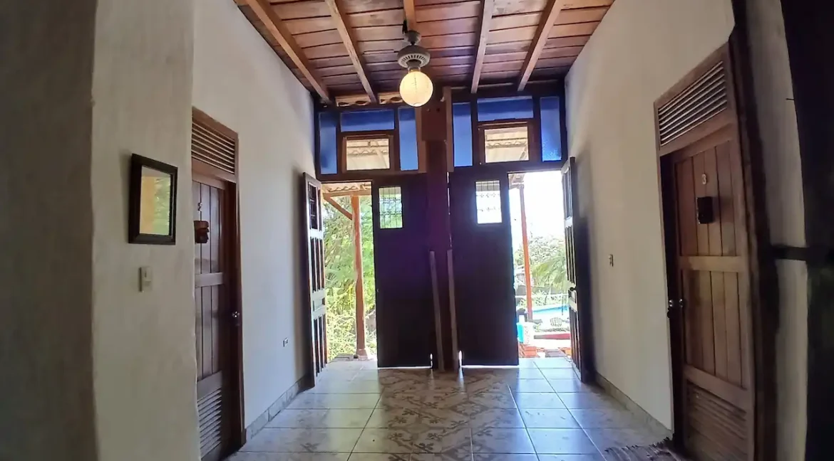 AMAZING 3 STORY OCEANVIEW HOME IN PONELOYA (59)