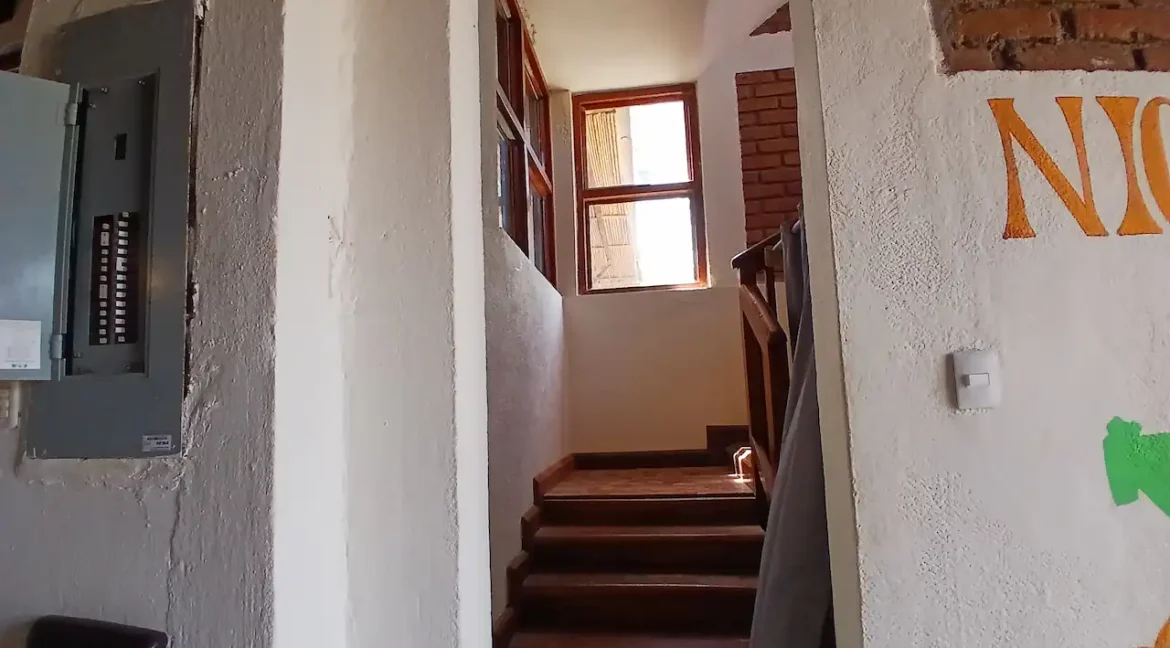 AMAZING 3 STORY OCEANVIEW HOME IN PONELOYA (60)
