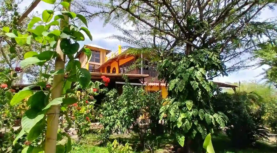 AMAZING 3 STORY OCEANVIEW HOME IN PONELOYA (71)