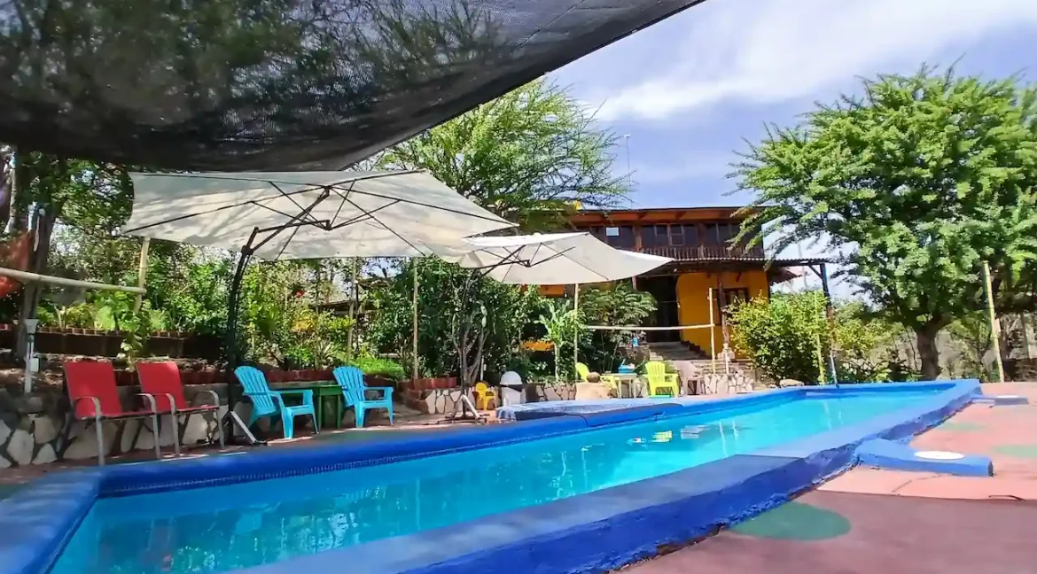 AMAZING 3 STORY OCEANVIEW HOME IN PONELOYA (75)