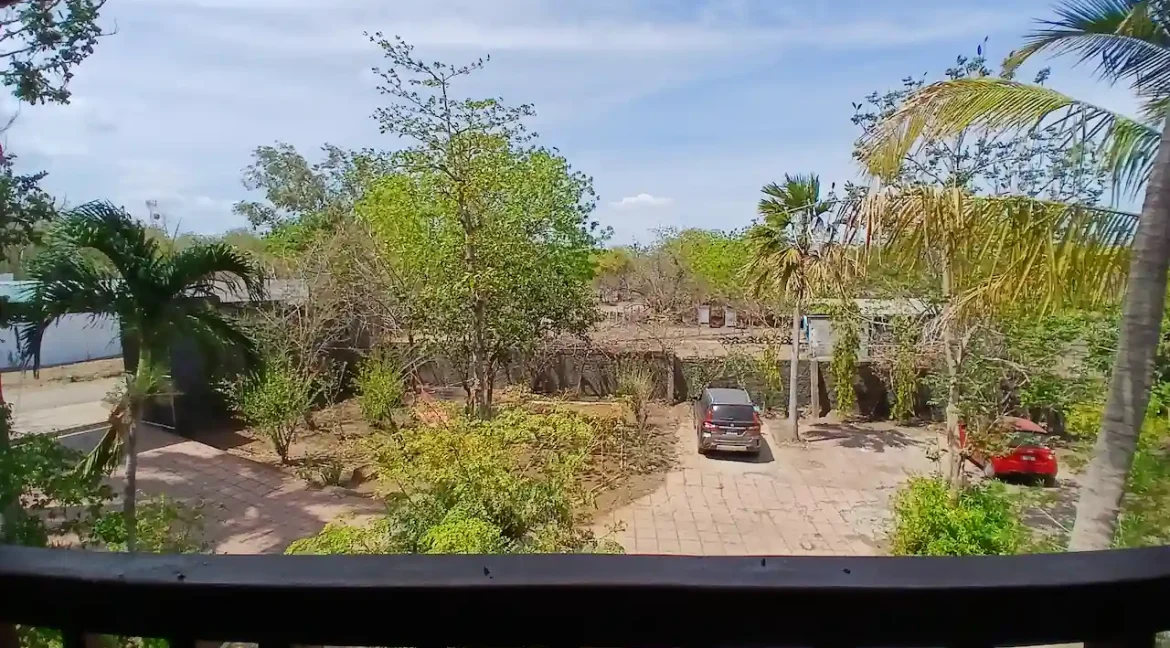 AMAZING 3 STORY OCEANVIEW HOME IN PONELOYA (77)