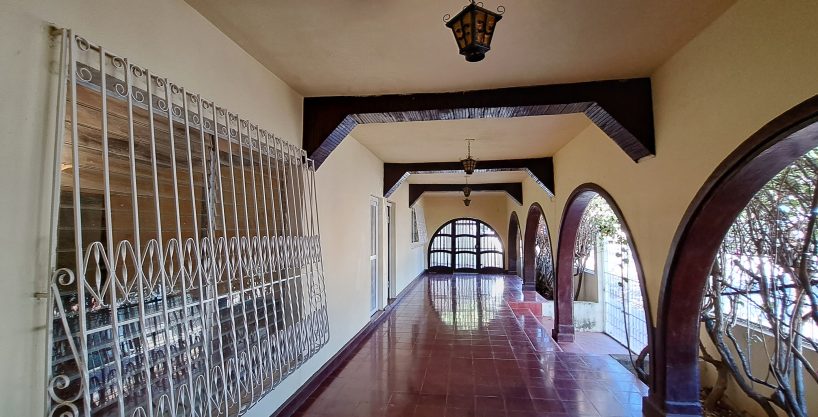 Spacious Colonial Home for Sale in Granada