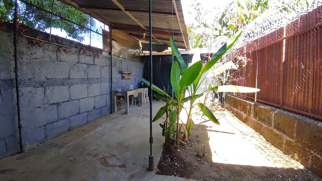 WELL-LOCATED HOME IN MASAYA WITH GARAGE