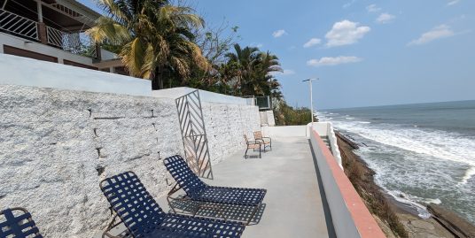 Beachfront Home with Apartment in La Boquita