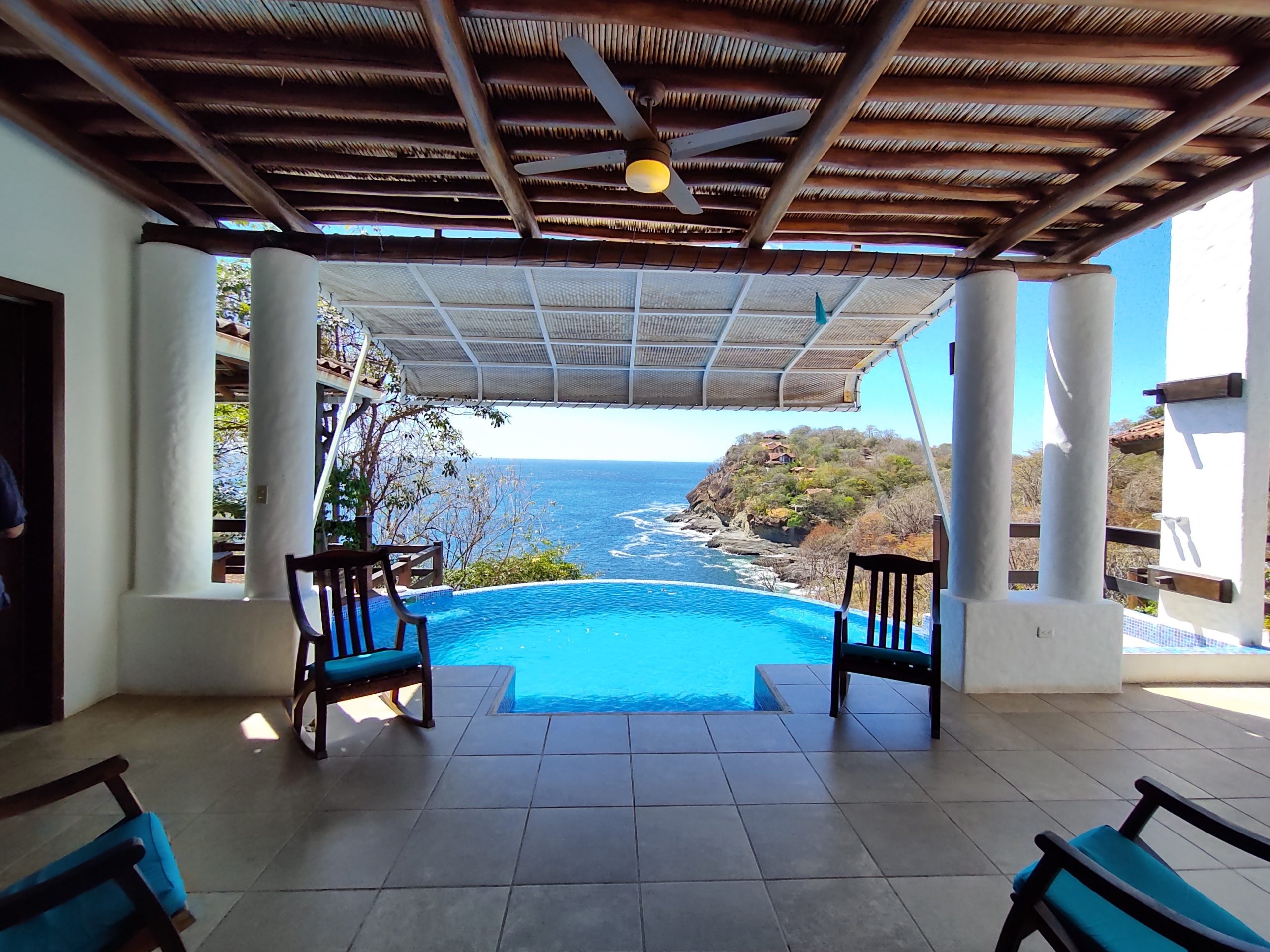 LUXURY BEACH HOUSE on Gigante Beach