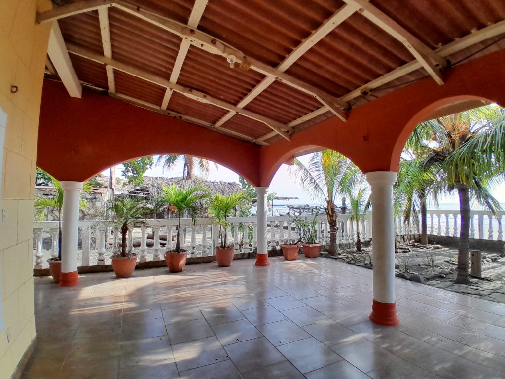 Beach Home with 3 beds