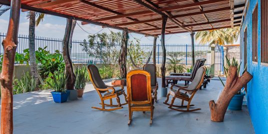 HOME OR HOSTEL ON MASACHAPA BEACH