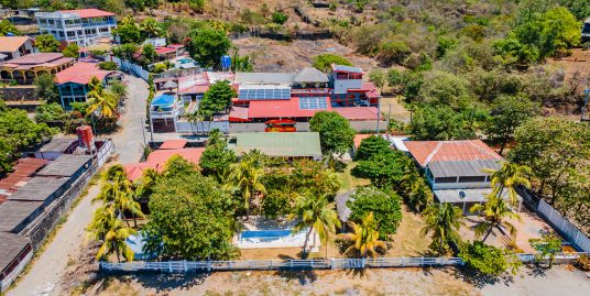 OCEANFRONT HOME IN POCHOMIL