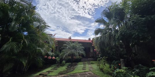 COSY 2-BEDROOM HOME OUTSKIRTS OF GRANADA