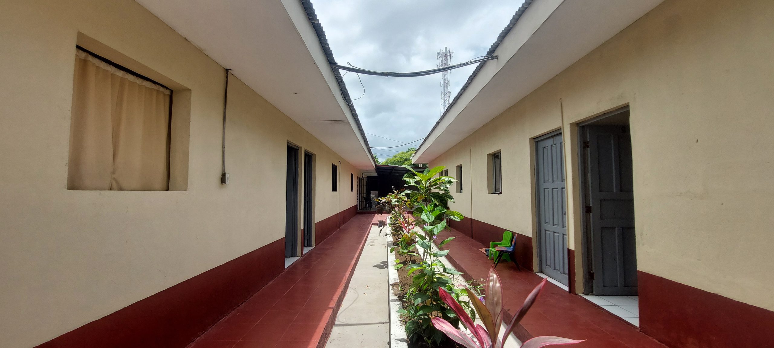 12 APARTMENT PROPERTY IN GRANADA