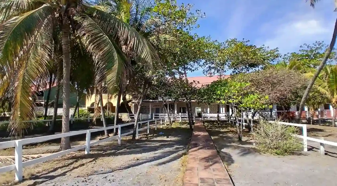 BEACHFRONT PROPERTY FOR SALE IN PONELOYA LEON NICARAGUA (4)