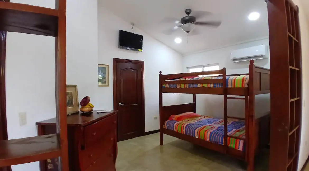 HOUSE FOR SALE MASACHAPA NICARAGUA REAL ESTATE (22)