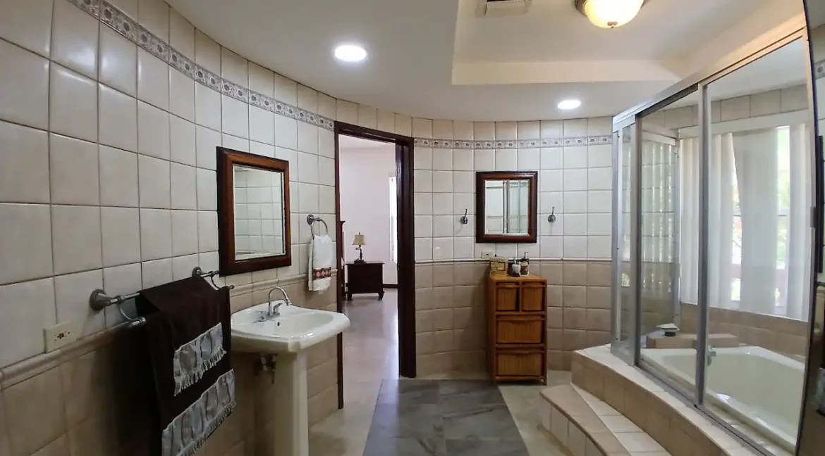 HOUSE FOR SALE MASACHAPA NICARAGUA REAL ESTATE (27)