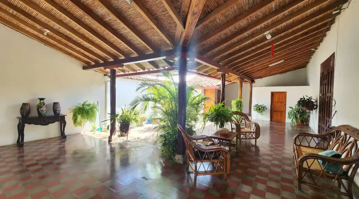corner-colonial-house-for-sale-granada-nicaragua