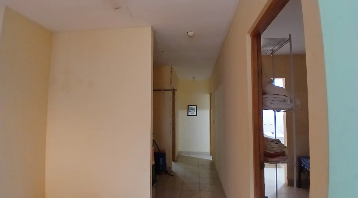 3-bedroom-house-granada-for-sale-real-estate-nicaragua (11)