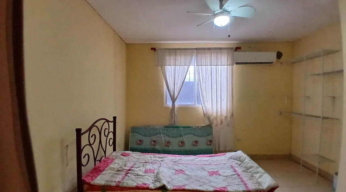 3-bedroom-house-granada-for-sale-real-estate-nicaragua (4)
