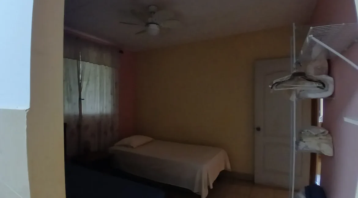 3-bedroom-house-granada-for-sale-real-estate-nicaragua (8)