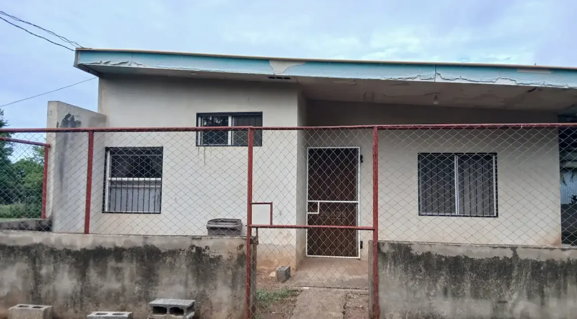 3-bedroom-house-granada-for-sale-real-estate-nicaragua1