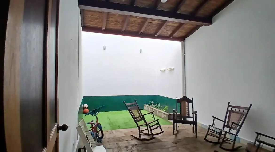 2-bedroom-colonial-home-for-sale-granada-nicaragua (10)