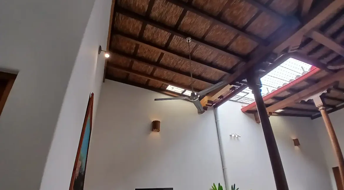 2-bedroom-colonial-home-for-sale-granada-nicaragua (12)
