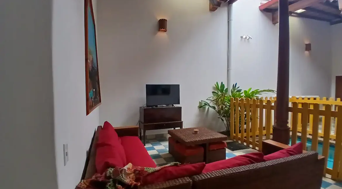 2-bedroom-colonial-home-for-sale-granada-nicaragua (13)