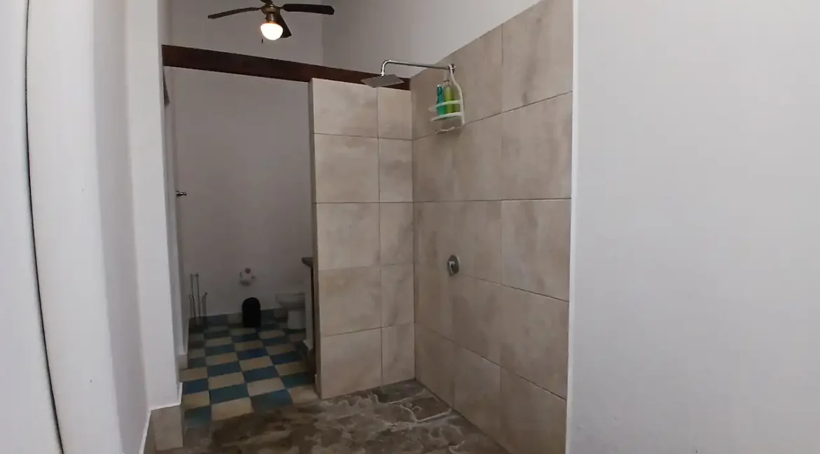 2-bedroom-colonial-home-for-sale-granada-nicaragua (30)